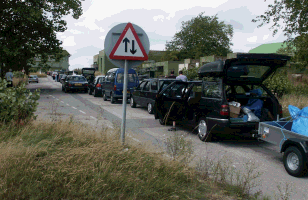 The long queue to get into the pits at the qualifiers